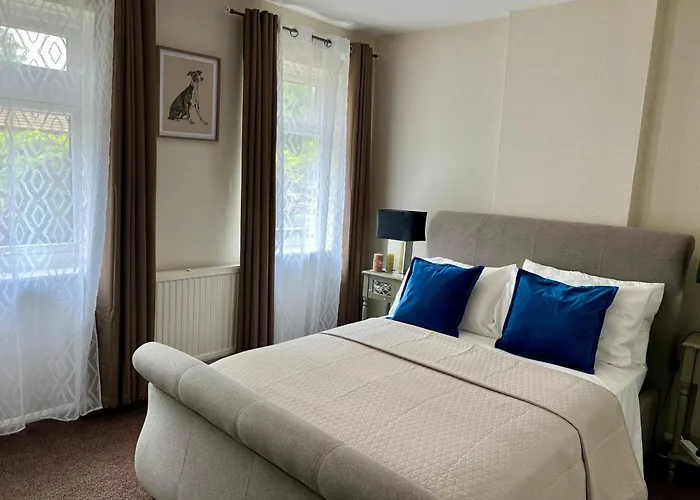 Suspire House Sleeps7-Garden-Bbq-Coastal Retreat
