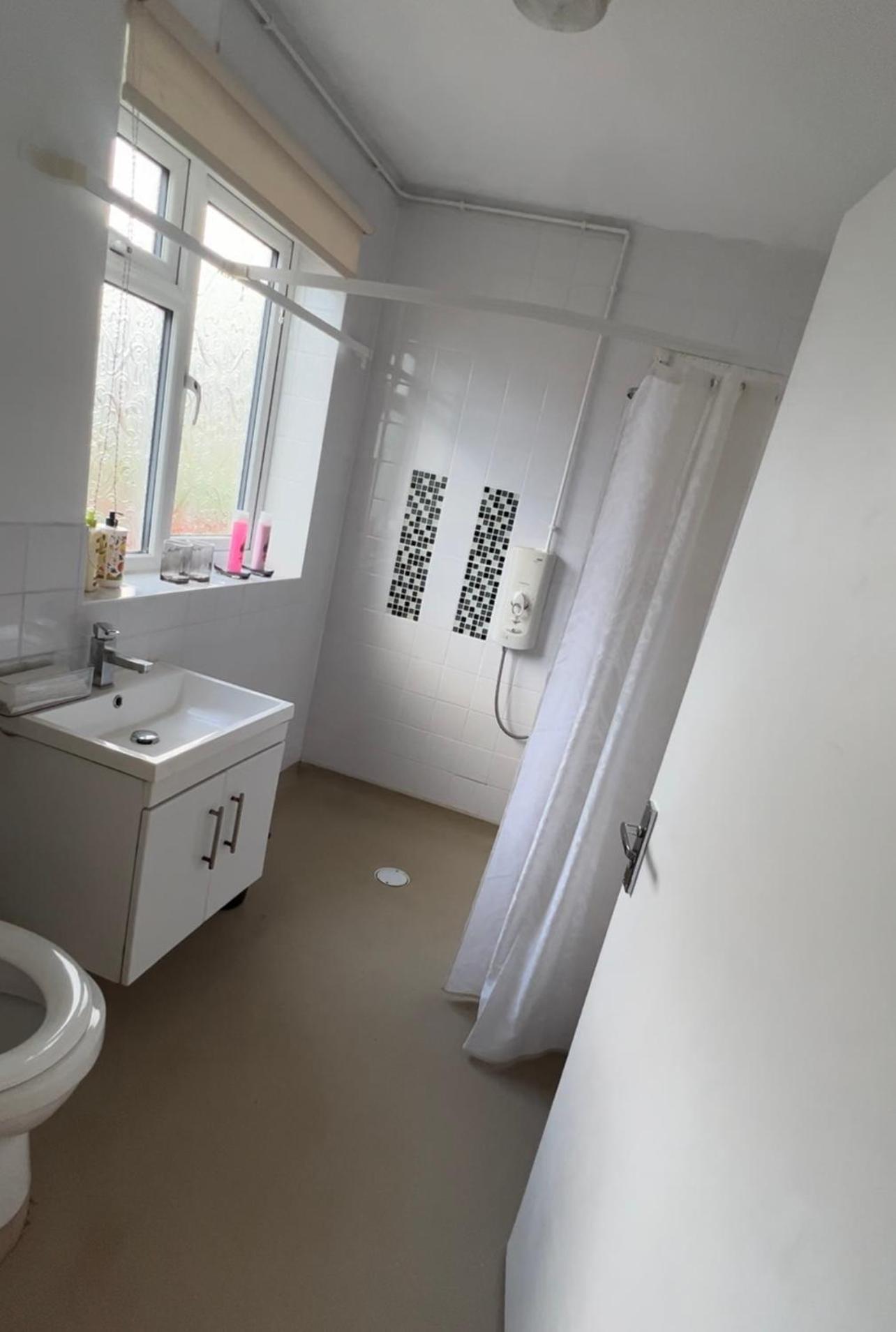 Suspire House Sleeps7-garden-bbq-coastal Retreat Holiday home New Romney