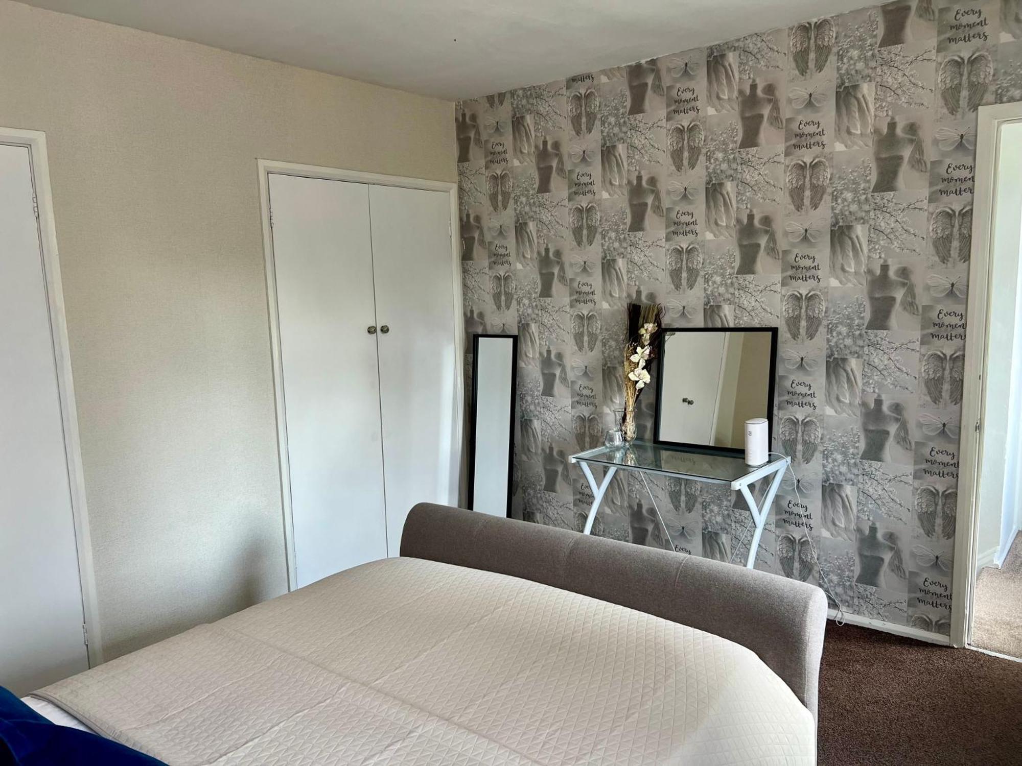 Suspire House Sleeps7-garden-bbq-coastal Retreat Holiday home