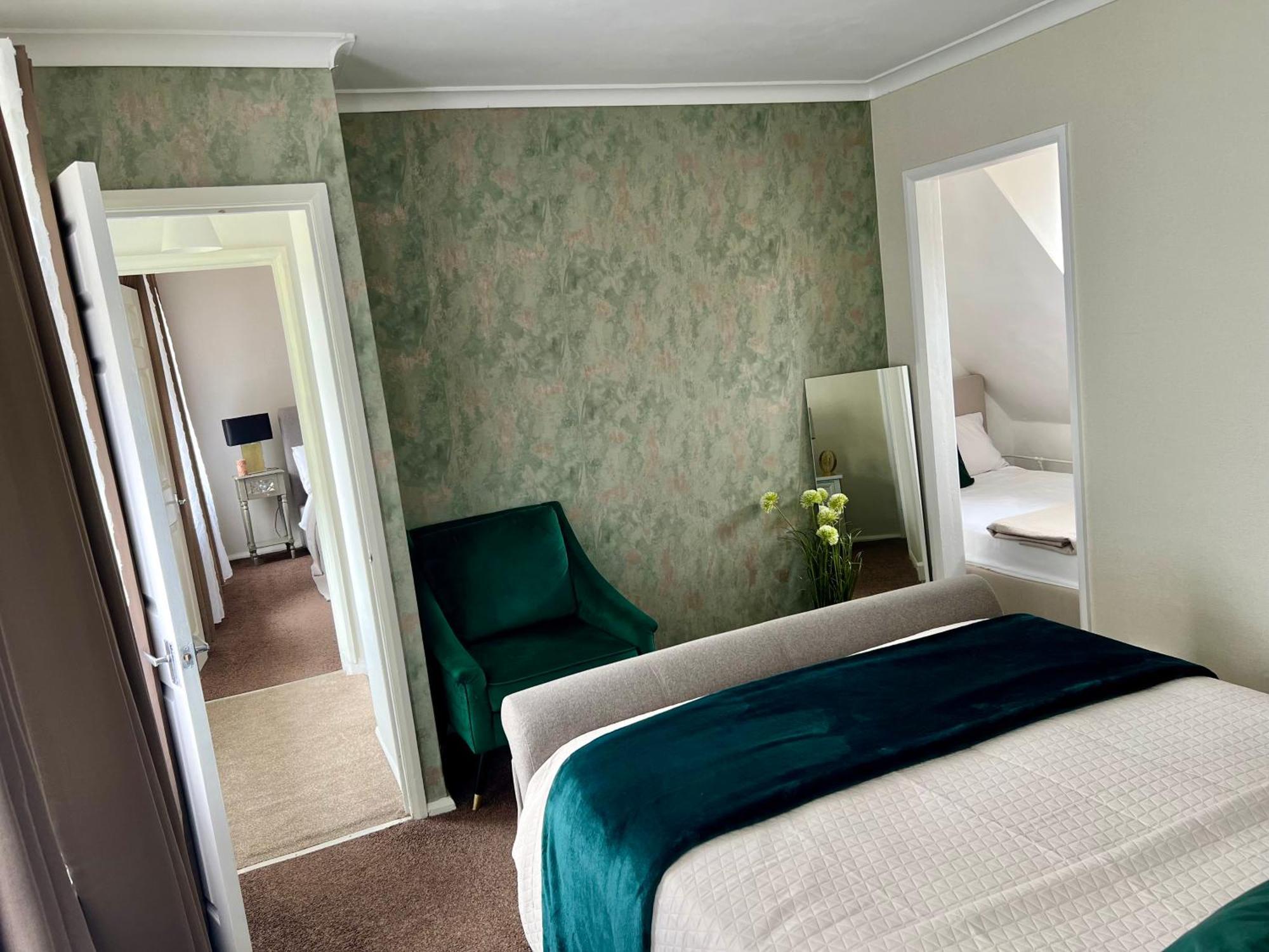 Holiday home Suspire House Sleeps7-garden-bbq-coastal Retreat