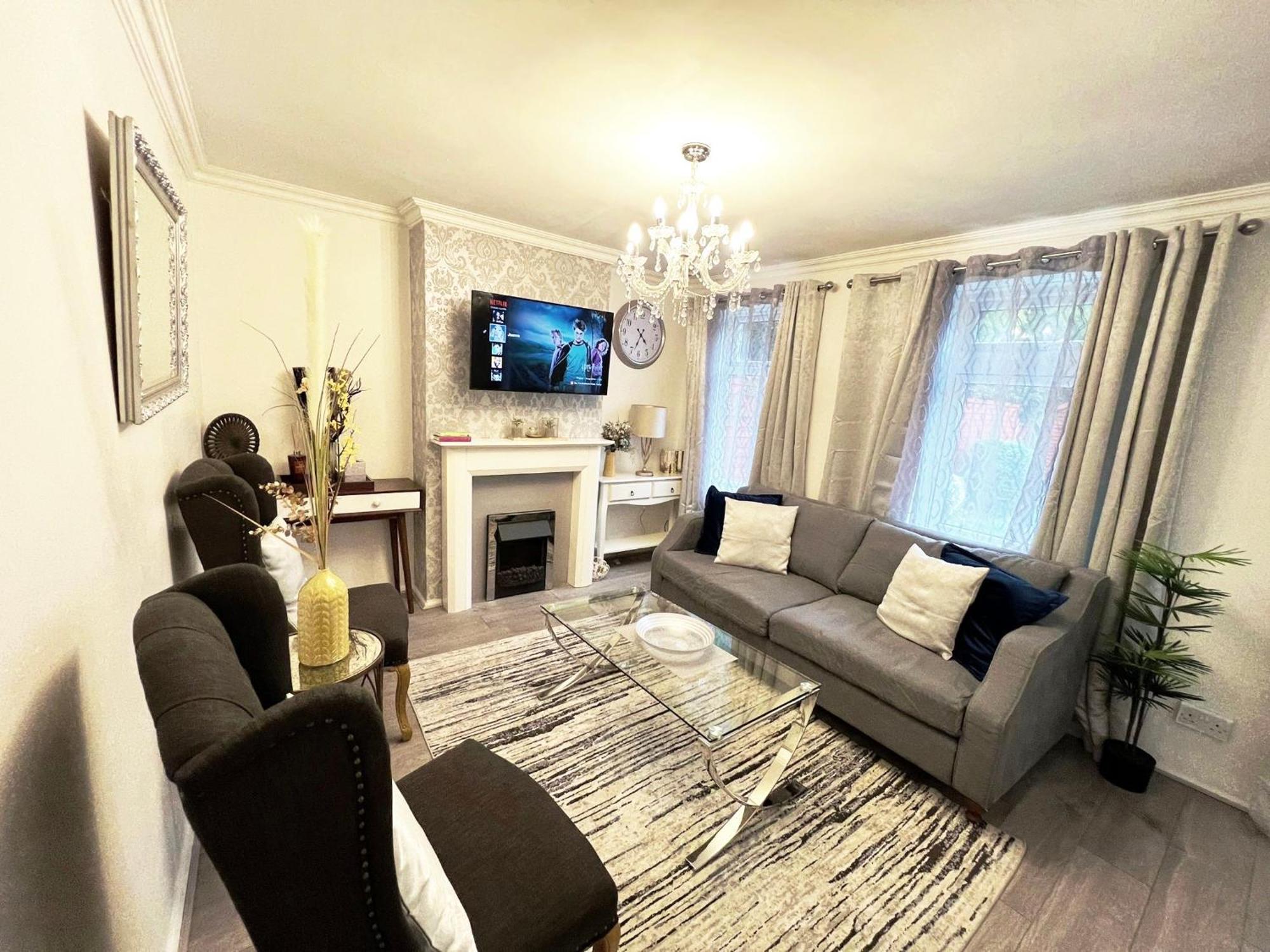 Suspire House Sleeps7-garden-bbq-coastal Retreat Holiday home New Romney