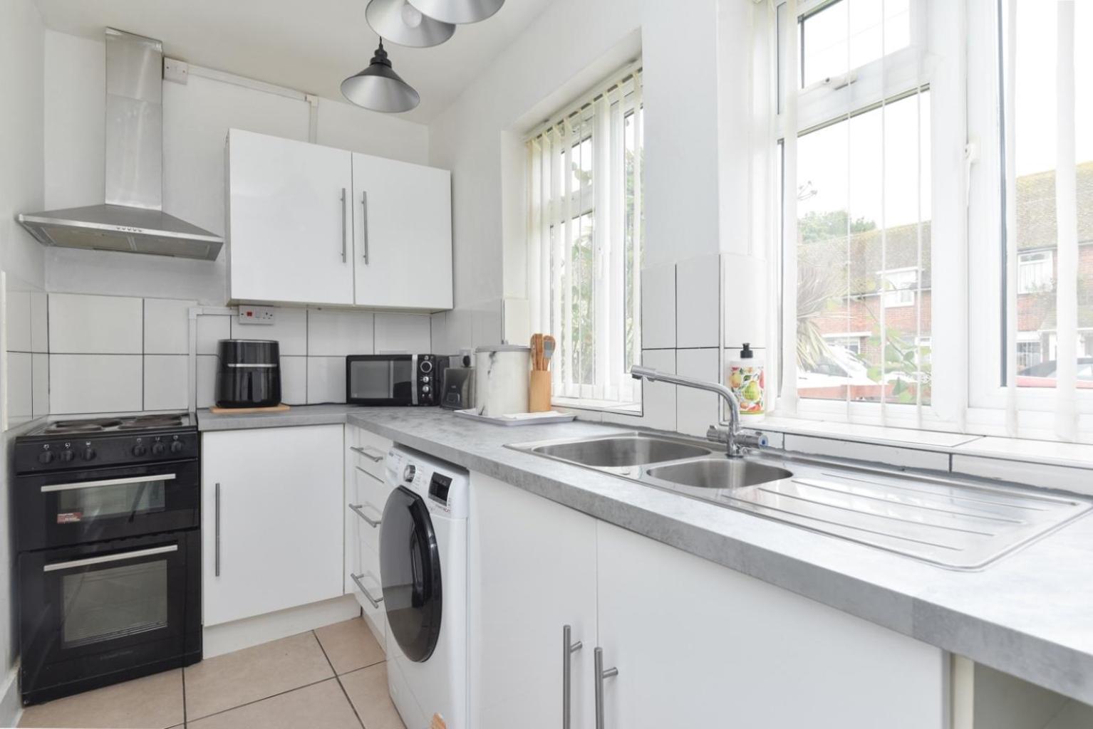 Holiday home Suspire House Sleeps7-garden-bbq-coastal Retreat *