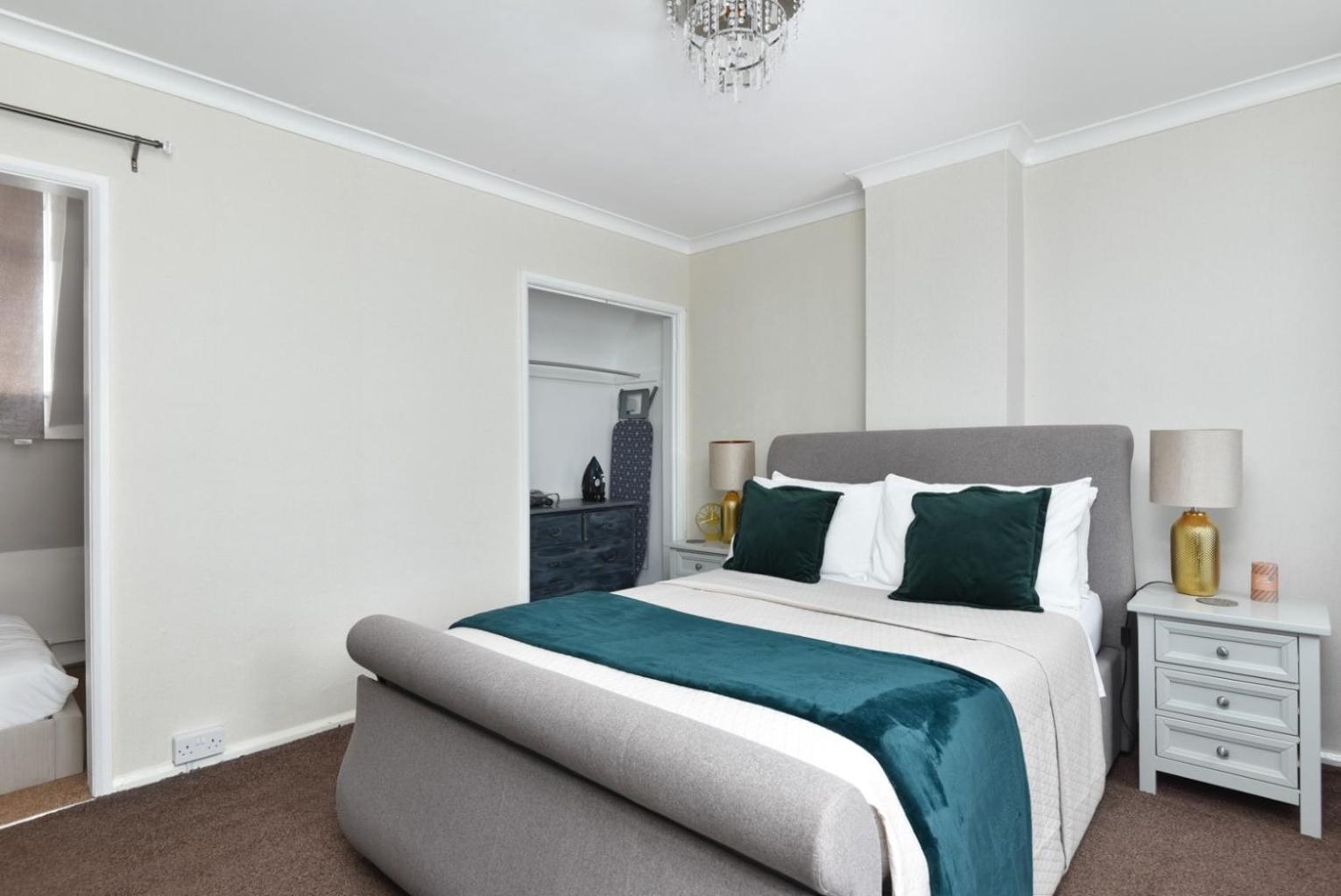 Suspire House Sleeps7-garden-bbq-coastal Retreat *